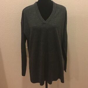 Sweet Romeo gray sweater top